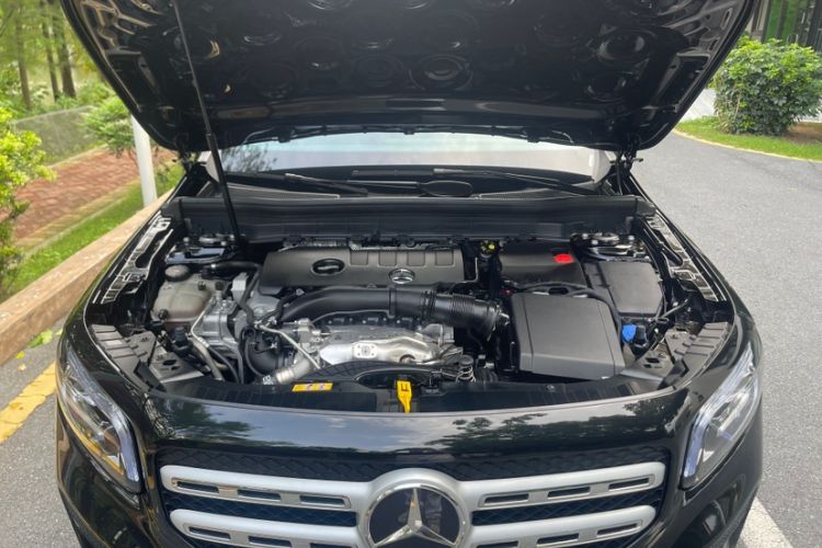 Used Mercedes-Benz GLB 2023 GLB 220 Sport Edition Interior 9
