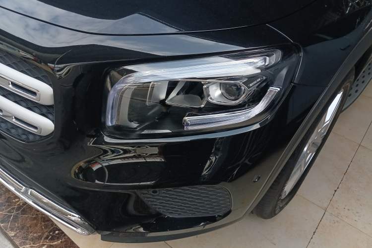 Used Mercedes-Benz GLB 2023 GLB 220 Sport Edition Left Front Headlight