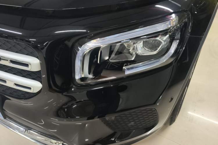 Used Mercedes-Benz GLB 2023 GLB 220 Sport Edition Left Front Headlight