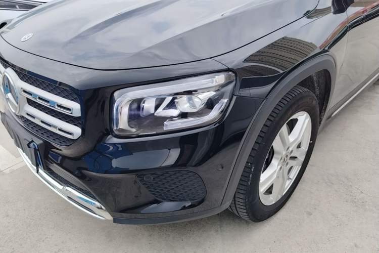 Used Mercedes-Benz GLB 2023 GLB 220 Sport Edition Left Front Headlight