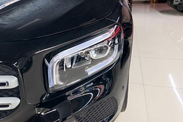 Used Mercedes-Benz GLB 2023 GLB 220 Sport Edition Left Front Headlight