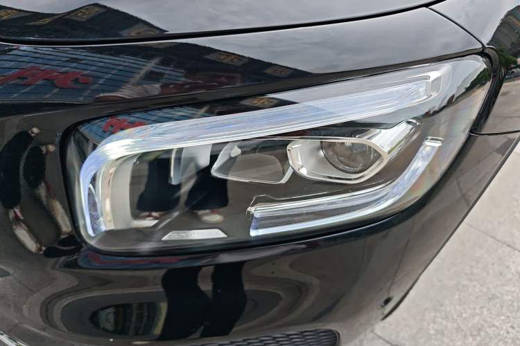 Used Mercedes-Benz GLB 2023 GLB 220 Fashion Model Left Front Headlight