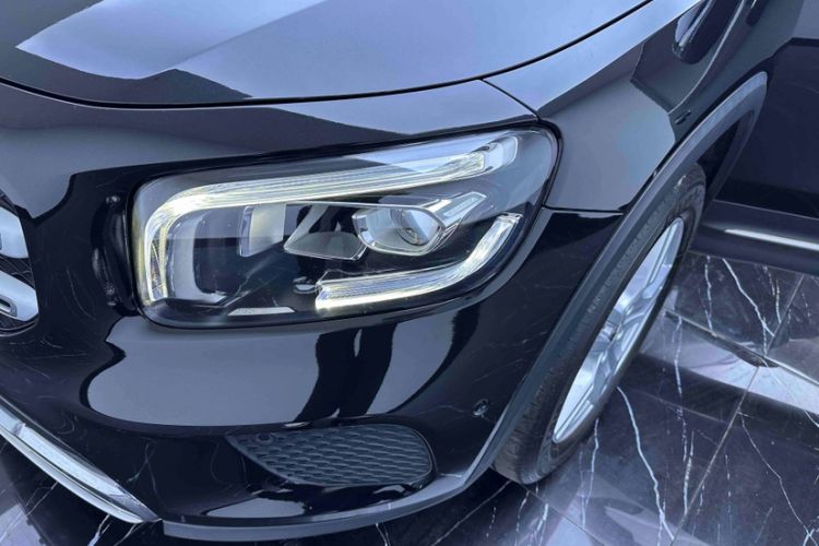 Used Mercedes-Benz GLB 2023 GLB 220 Sport Edition Left Front Headlight