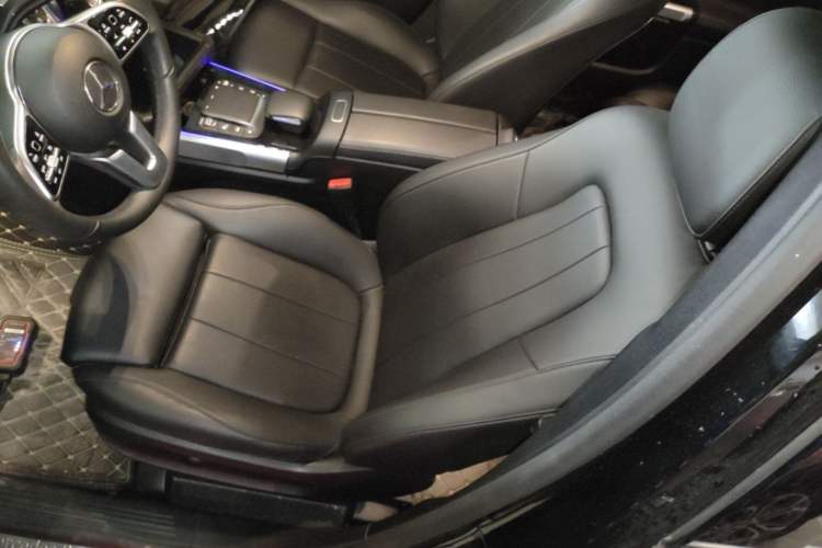 Used Mercedes-Benz GLB 2023 GLB 220 Sport Edition Left Front Seat