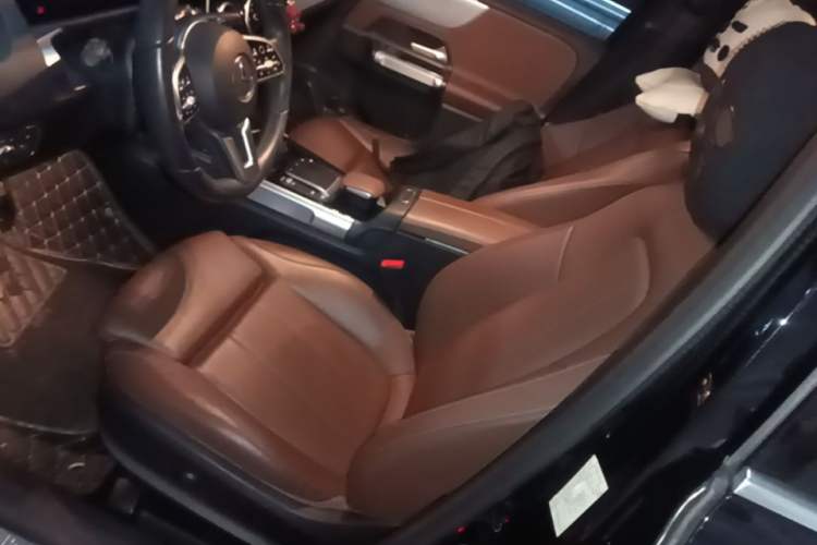 Used Mercedes-Benz GLB 2023 GLB 200 Dynamic Edition Left Front Seat