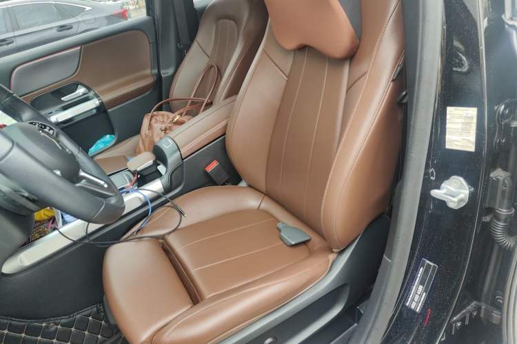 Used Mercedes-Benz GLB 2023 GLB 220 Sport Edition Left Front Seat