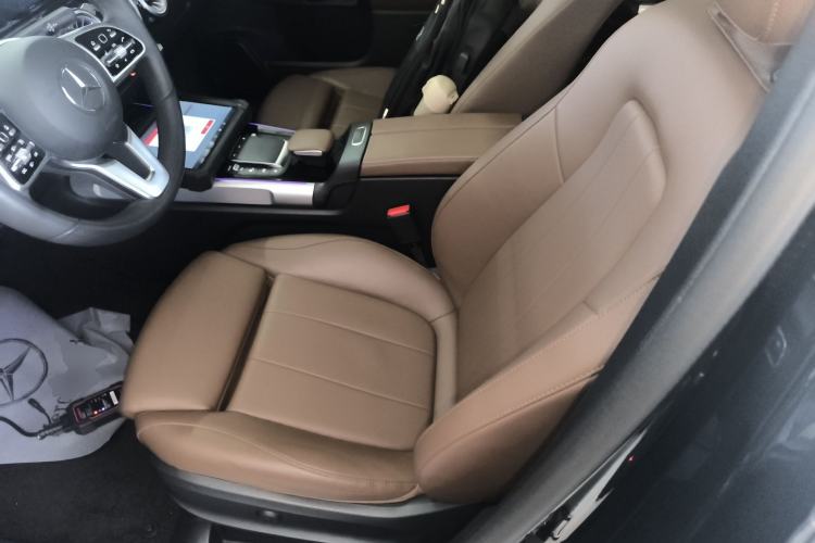 Used Mercedes-Benz GLB 2023 GLB 220 Fashion Model Left Front Seat