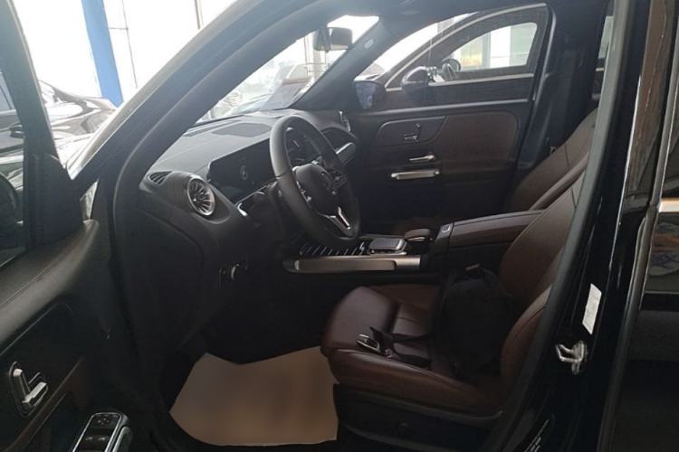 Used Mercedes-Benz GLB 2023 GLB 220 Sport Edition Left Front Seat