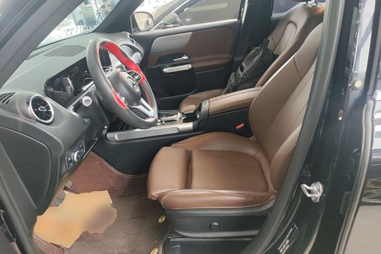 Used Mercedes-Benz GLB 2023 GLB 200 Dynamic Edition Left Front Seat