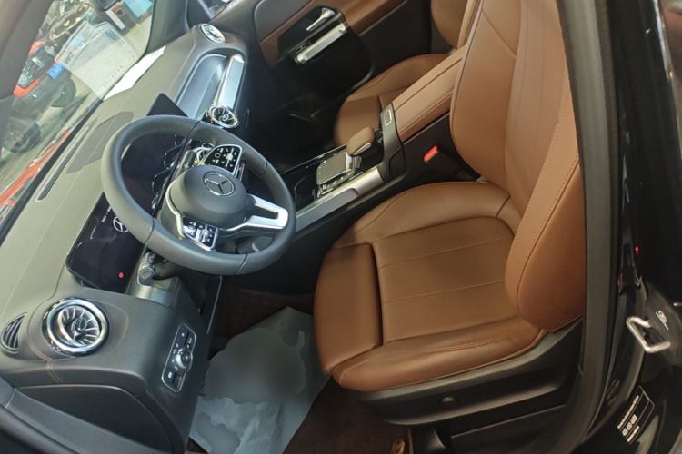 Used Mercedes-Benz GLB 2023 GLB 220 Sport Edition Left Front Seat