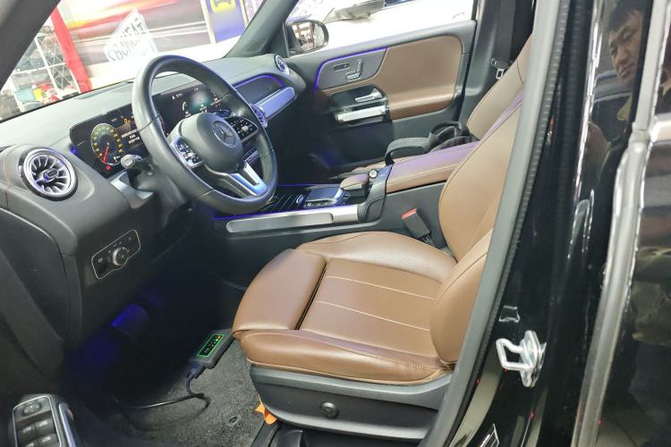 Used Mercedes-Benz GLB 2023 GLB 220 Fashion Model Left Front Seat
