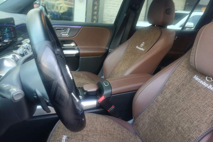 Used Mercedes-Benz GLB 2023 GLB 220 Fashion Model Left Front Seat