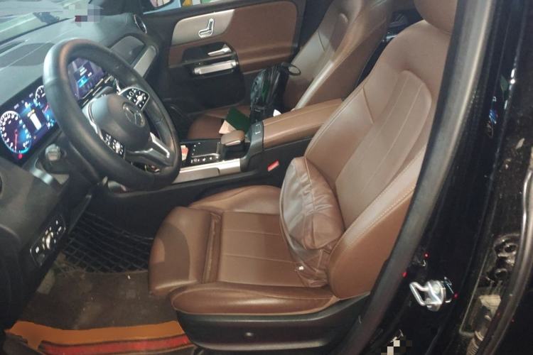 Used Mercedes-Benz GLB 2023 GLB 200 Fashion Model Left Front Seat
