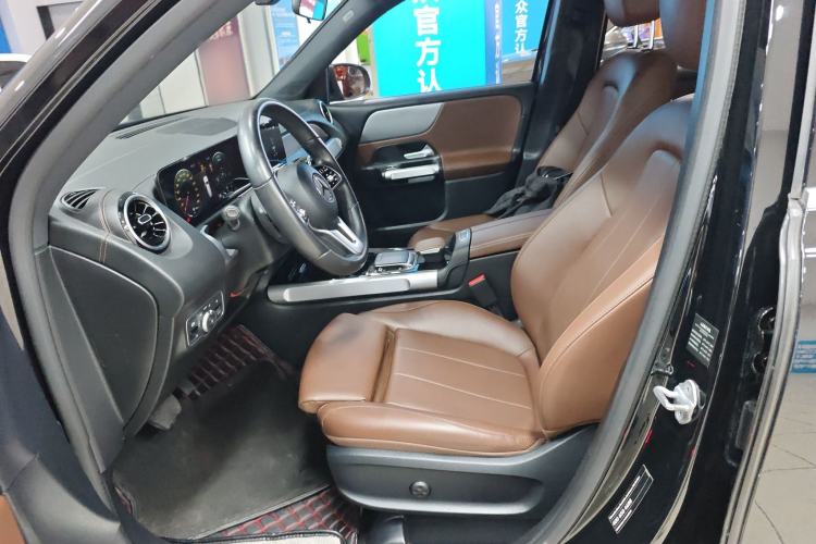 Used Mercedes-Benz GLB 2023 GLB 200 Dynamic Edition Left Front Seat