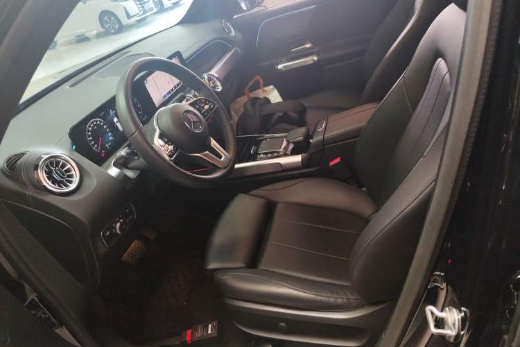 Used Mercedes-Benz GLB 2023 GLB 220 Sport Edition Left Front Seat