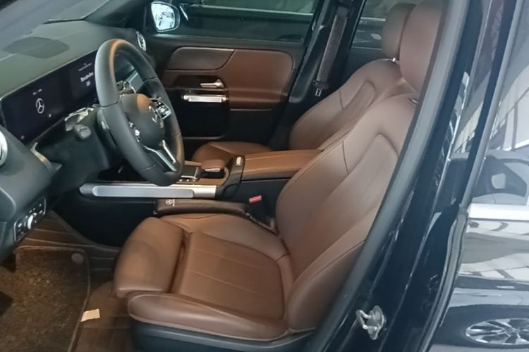 Used Mercedes-Benz GLB 2023 GLB 220 Sport Edition Left Front Seat