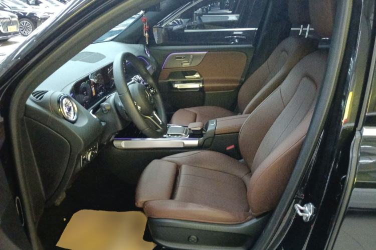 Used Mercedes-Benz GLB 2023 GLB 220 Fashion Model Left Front Seat