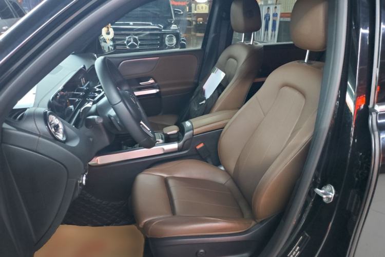 Used Mercedes-Benz GLB 2023 GLB 220 Sport Edition Left Front Seat