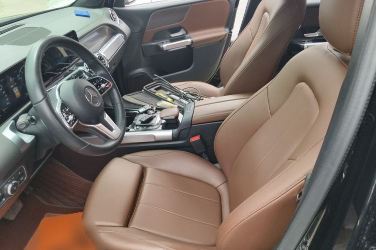 Used Mercedes-Benz GLB 2023 GLB 220 Sport Edition Left Front Seat