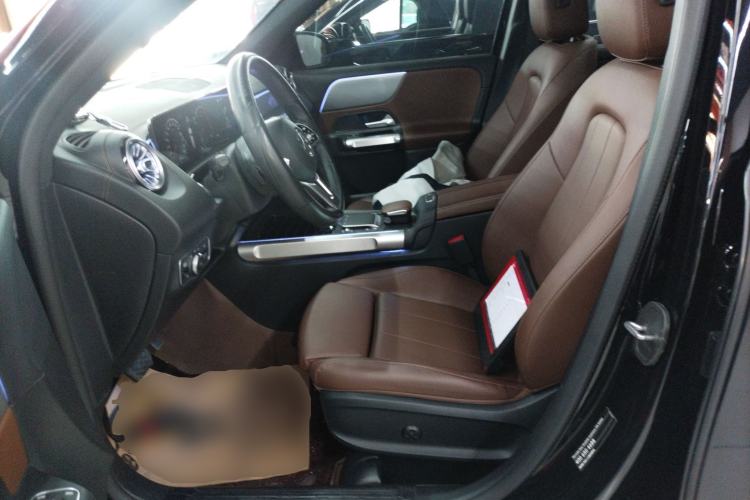Used Mercedes-Benz GLB 2023 Refreshed GLB 200 Dynamic Edition Left Front Seat