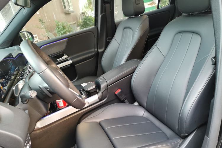 Used Mercedes-Benz GLB 2023 GLB 220 Sport Edition Left Front Seat