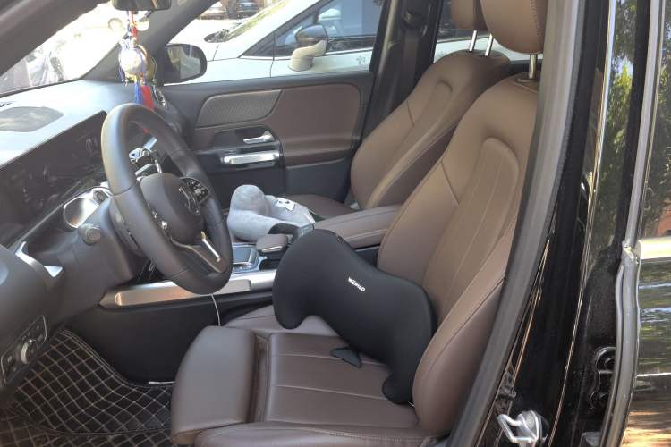 Used Mercedes-Benz GLB 2023 GLB 220 Sport Edition Left Front Seat