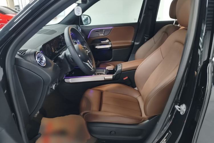 Used Mercedes-Benz GLB 2023 GLB 220 Fashion Model Left Front Seat