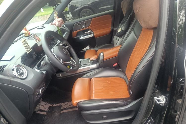 Used Mercedes-Benz GLB 2023 GLB 220 Fashion Model Left Front Seat