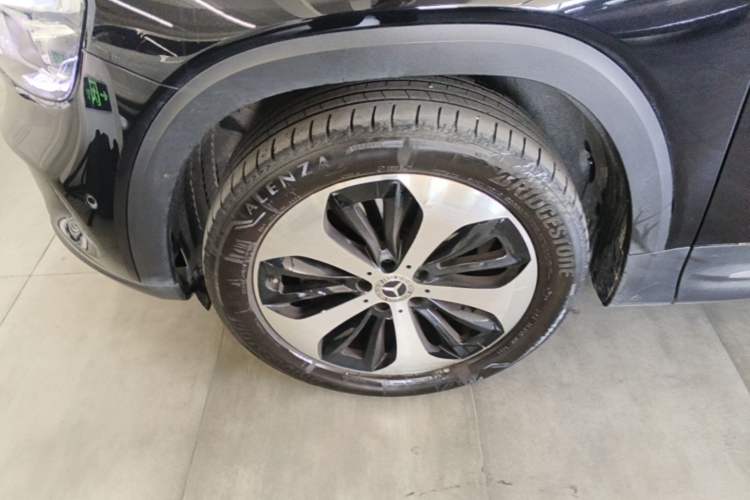 Used Mercedes-Benz GLB 2023 GLB 220 Fashion Model Left Front Wheel Hub