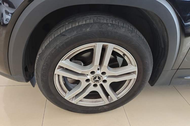 Used Mercedes-Benz GLB 2023 Refreshed GLB 200 Dynamic Edition Left Front Wheel Hub