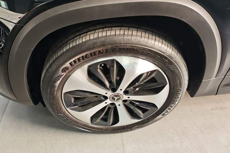 Used Mercedes-Benz GLB 2023 GLB 220 Fashion Model Left Front Wheel Hub