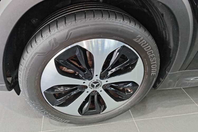 Used Mercedes-Benz GLB 2023 GLB 220 Fashion Model Left Front Wheel Hub