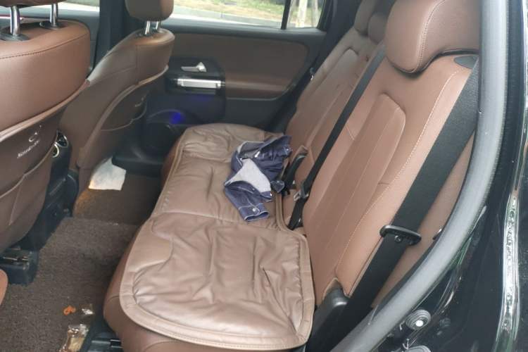 Used Mercedes-Benz GLB 2023 GLB 220 Fashion Model Left Rear Seat