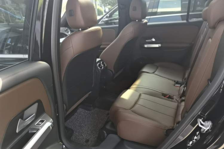 Used Mercedes-Benz GLB 2023 GLB 220 Sport Edition Left Rear Seat