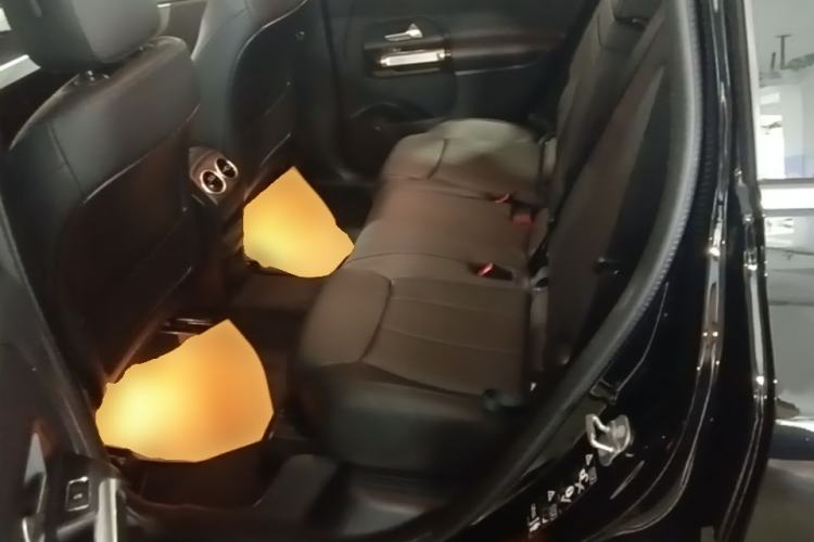 Used Mercedes-Benz GLB 2023 GLB 220 Fashion Model Left Rear Seat