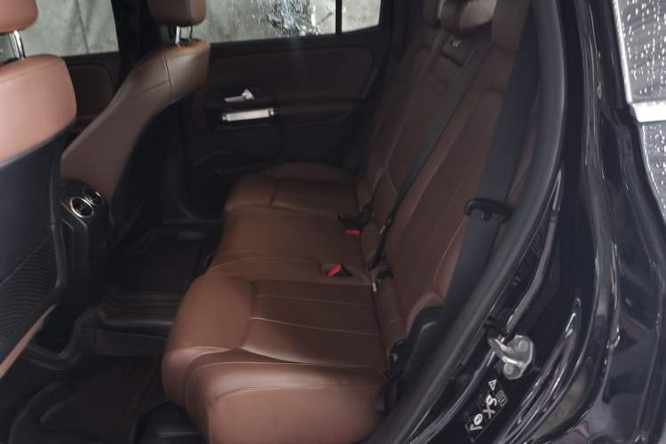 Used Mercedes-Benz GLB 2023 Refreshed GLB 200 Dynamic Edition Left Rear Seat