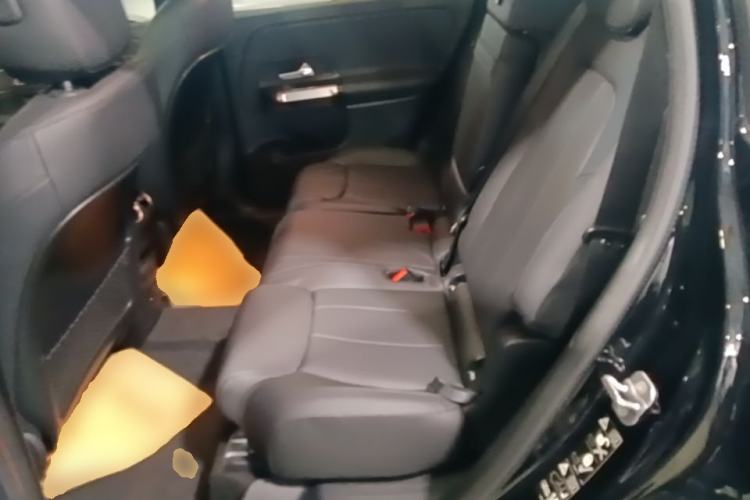 Used Mercedes-Benz GLB 2023 GLB 220 Fashion Model Left Rear Seat