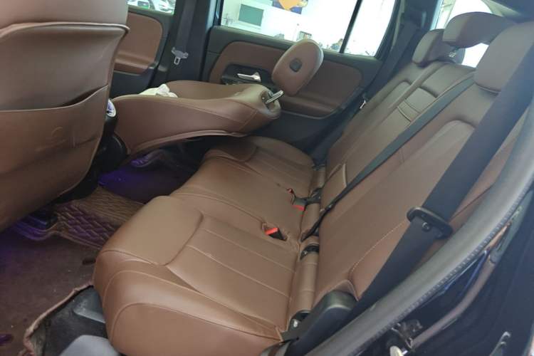 Used Mercedes-Benz GLB 2023 Refreshed GLB 200 Dynamic Edition Left Rear Seat