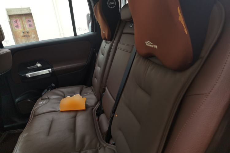 Used Mercedes-Benz GLB 2023 GLB 220 Fashion Model Left Rear Seat