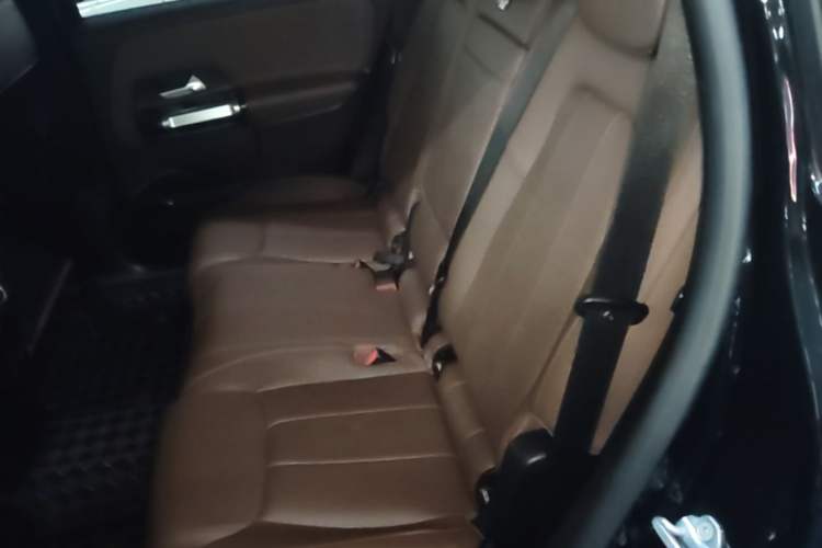 Used Mercedes-Benz GLB 2023 GLB 220 Sport Edition Left Rear Seat