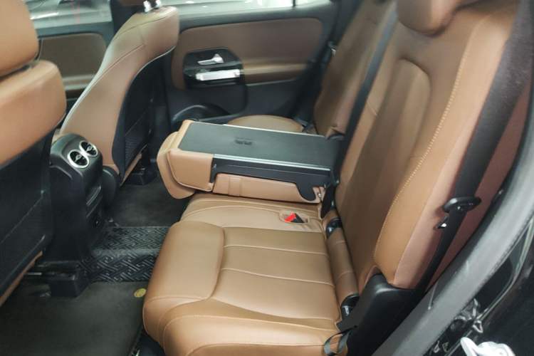 Used Mercedes-Benz GLB 2023 GLB 220 Sport Edition Left Rear Seat