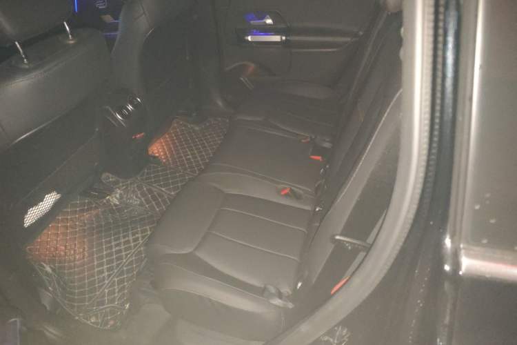 Used Mercedes-Benz GLB 2023 GLB 220 Fashion Model Left Rear Seat