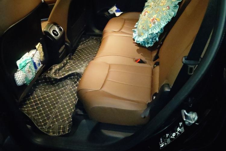 Used Mercedes-Benz GLB 2023 GLB 200 Fashion Model Left Rear Seat