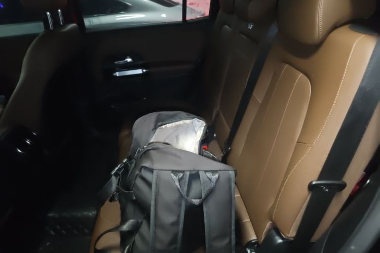 Used Mercedes-Benz GLB 2023 GLB 200 Fashion Model Left Rear Seat
