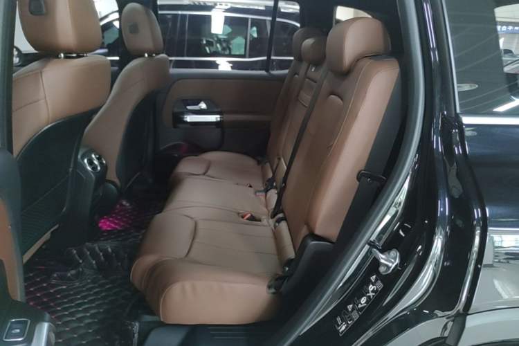 Used Mercedes-Benz GLB 2023 GLB 220 Fashion Model Left Rear Seat