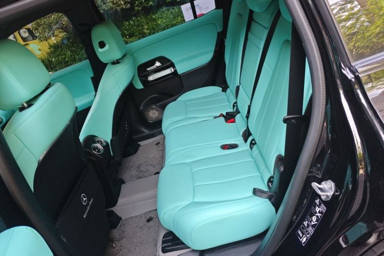 Used Mercedes-Benz GLB 2023 GLB 220 Fashion Model Left Rear Seat