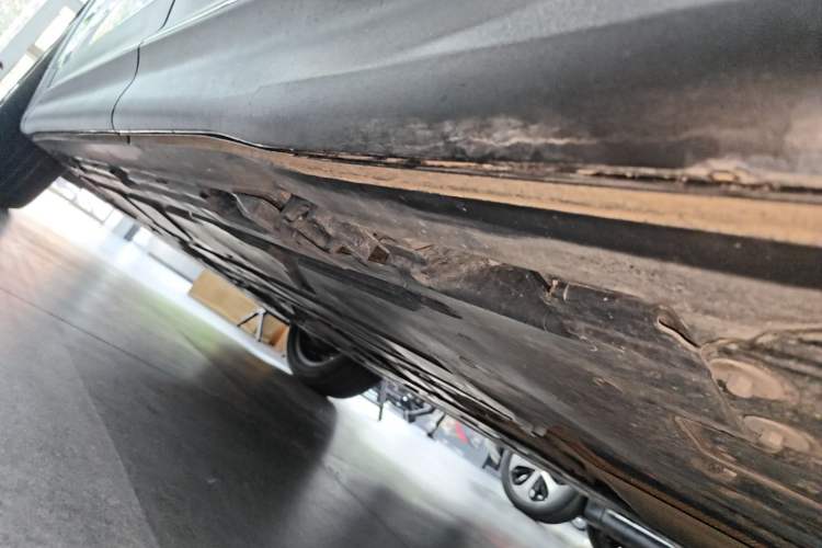 Used Mercedes-Benz GLB 2023 GLB 220 4MATIC Left Side Sill