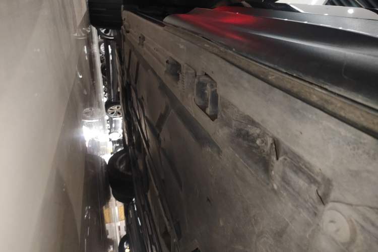 Used Mercedes-Benz GLB 2023 GLB 220 Sport Edition Left Side Sill
