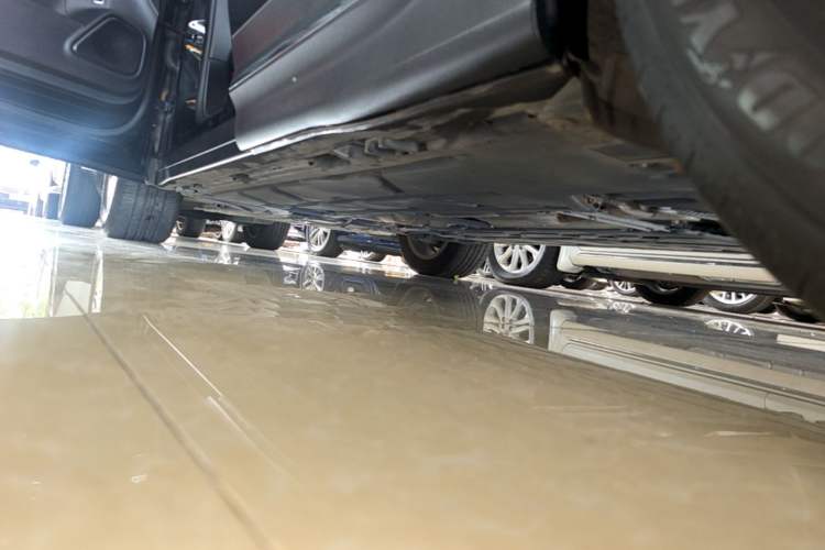 Used Mercedes-Benz GLB 2023 GLB 220 Sport Edition Left Side Sill