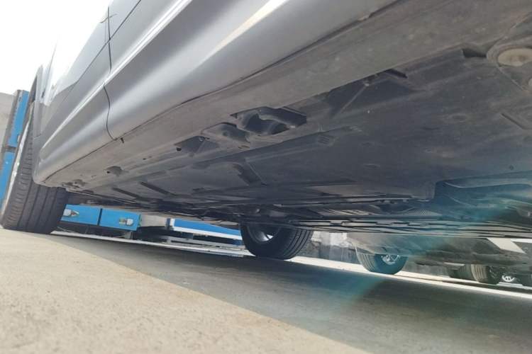 Used Mercedes-Benz GLB 2023 GLB 220 Sport Edition Left Side Sill